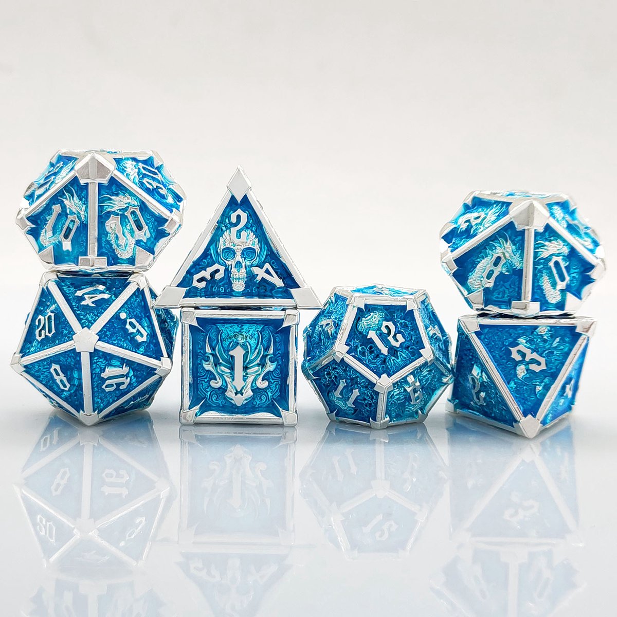 Joya Dice® Dungeons and Dragons Dobbelsteen set | Polydice DnD Dobbelstenen Set | D&D Dice set | Metal dice 7 stuks set | Incl Luxe Opbergdoos | Metalen Dobbelstenen Blauw